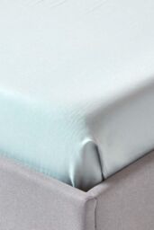 Homescapes Sateen Cotton Flat Sheet 400 TC in Duck Egg Blue - Size: Double Flat - thumbnail 3