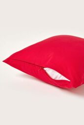 Homescapes Continental Egyptian Cotton Pillowcase 200 TC, 40 x 40 cm in Red - thumbnail 3