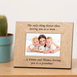 Uniqueful Personalised Mothers Day Grandma Wood Picture Frame 7x5 in Beige - Size: 15 cm - thumbnail 1