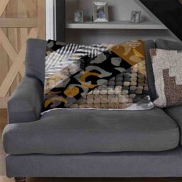 Benjamin Tate Design Geometric Snake Skin & Patterns Blanket in Natural - Size: 120 cm x 150 cm - thumbnail 2