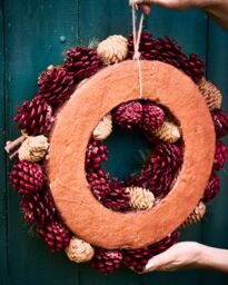Dibor Cinnamon Stars Xmas Decor Front Door Wreath Christmas Wreath 38cm in Red - thumbnail 6