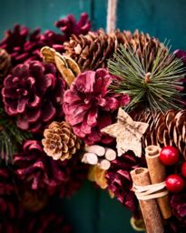 Dibor Cinnamon Stars Xmas Decor Front Door Wreath Christmas Wreath 38cm in Red - thumbnail 5
