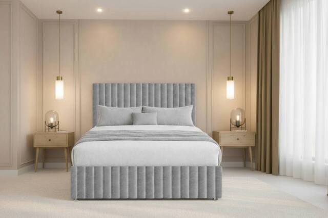 "Chester & Oakley Ravello Plush Divan 2 Drawers Foot-End 12""Footboard 54""Headboard in Silver - Size: King" - image 1