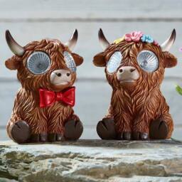 Marco Paul 2pck Solar Highland Cow Garden Ornaments in Brown - thumbnail 2
