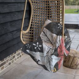 Benjamin Tate Design Leaves & Flowers Autumn Pattern Blanket in Natural - Size: 120 cm x 150 cm - thumbnail 4