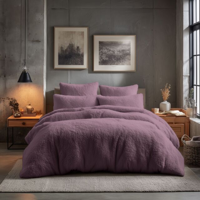 Snug City Teddy Bear Fleece Soft Cosy Duvet Cover + Pillow Case Set in Lilac - Size: King - image 1