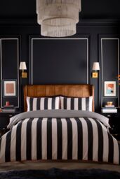 Laurence Llewelyn-Bowen 'Festivo Circus Stripe' Striped Print 100% Cotton Duvet Cover Set in Black - Size: King - thumbnail 1