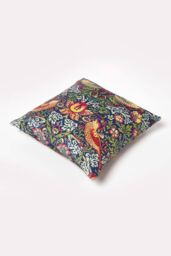 Homescapes William Morris Strawberry Thief Velvet Cushion in Navy - Size: 45 cm x 45 cm - thumbnail 5
