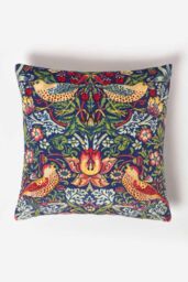 Homescapes William Morris Strawberry Thief Velvet Cushion in Navy - Size: 45 cm x 45 cm