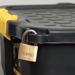 Samuel Alexander 1 x 145L & 4 x 24L Heavy Duty Lockable & Stackable Storage Tub Chest with Clips in Black - thumbnail 9