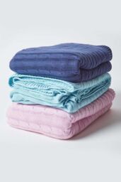 Homescapes Cotton Cable Knit Throw Soft & Cosy Vintage Blanket in Pink - Size: 150 cm x 200 cm - thumbnail 6