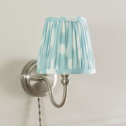 ValueLights Plug In Brushed Chrome Wall Light with Blue Pleated Fabric Tapered Lampshade - thumbnail 4