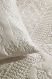 Serene 'Avery Stripe' Pinsonic Soft Touch Duvet Cover Set in Natural - Size: King - thumbnail 3