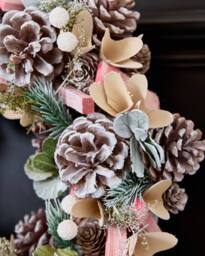 Dibor Pastel Pink Driftwood Front Door Autumn Winter Wreath Wreath 33cm - thumbnail 3