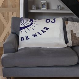 Benjamin Tate Design Vintage Anchor Logo Blanket in Natural - Size: 120 cm x 150 cm - thumbnail 2