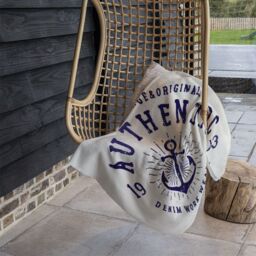 Benjamin Tate Design Vintage Anchor Logo Blanket in Natural - Size: 120 cm x 150 cm - thumbnail 4