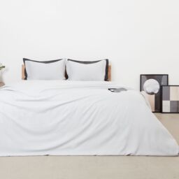 Panda London Panda Bamboo & French Linen Fitted Sheet in Mid Grey - Size: Double - thumbnail 2