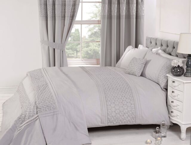 Rapport Home Everdean Polycotton Duvet Cover Set With Pillowcase in Silver - Size: Super King - image 1