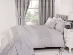 Rapport Home Everdean Polycotton Duvet Cover Set With Pillowcase in Silver - Size: Super King