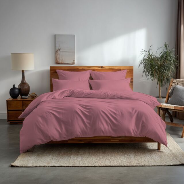 Snug City Plain Dyed Easy Care Polycotton Duvet Cover & Pillowcase/s Set Bed Linen in Pink - Size: Single - image 1