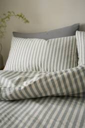 Pineapple Elephant 'Cotton Rich Woven Stripe' Duvet Cover Set in Grey - Size: Single - thumbnail 2