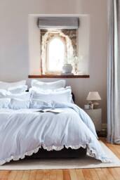 CHRISTY Seersucker Cotton Stripe Relaxed Duvet Cover Sets in Blue - Size: Super King - thumbnail 3
