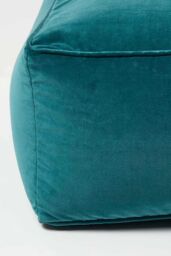 Homescapes Velvet Pouffe Bean Cube in Teal - thumbnail 4
