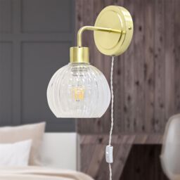 First Choice Lighting Toby - Satin Brass Plug in Wall Light with Betchley Clear Ribbed Shade in Gold - thumbnail 3