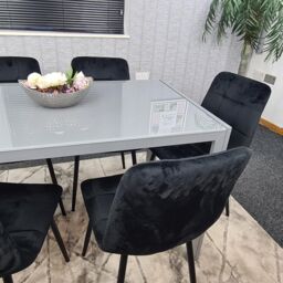 KOSY KOALA Modern Grey Glass Dining Table Set with 4 Black velvet Chairs Dining Room Furniture in Brown - thumbnail 5
