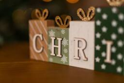 Marco Paul Wooden Christmas Sign Decoration - thumbnail 9