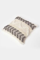 Homescapes Lindi Handwoven Tufted Cream Kilim Cushion - Size: 45 cm x 45 cm - thumbnail 5
