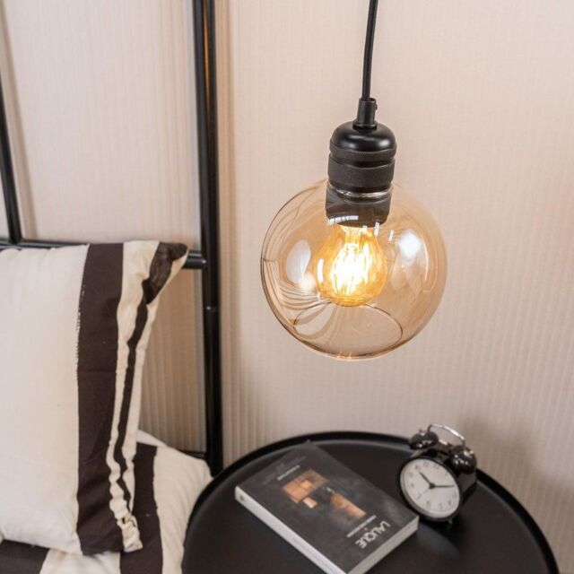 ValueLights Bellamy Easy Fit Amber Glass Shade - Size: 6 inches - image 1