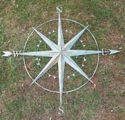 Inspirational Gifting Verdigris Coloured Metal Compass Screen Plaque 94cm in Green - thumbnail 4