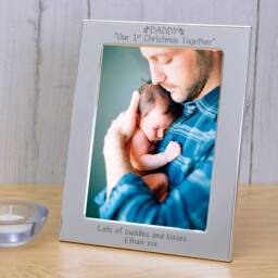Uniqueful Personalised Daddy Our 1st Christmas Together Silver Plated Frame 7x5 - Size: 1 Pack - thumbnail 1
