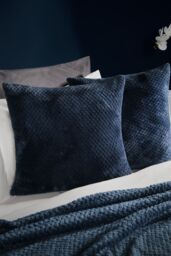 OHS 4 Pack of Waffle Fleece Square Cushion Covers in Navy - Size: 45 cm x 45 cm - thumbnail 4
