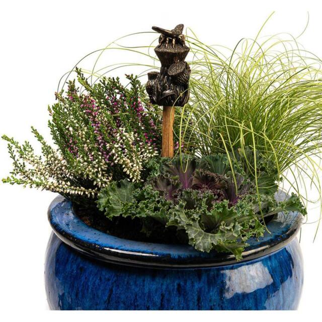 Jardinopia Bee On Thistle Cane or Stake Topper - L4 x W5 x H7.5 cm in Bronze - image 1