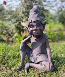 Inspirational Gifting Pixie Sitting Garden Ornament Sculpture Resin Statue in Bronze - thumbnail 2