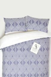 Homescapes Geometric Digitally Printed Cotton Duvet Cover Set in Indigo - Size: Double - thumbnail 1