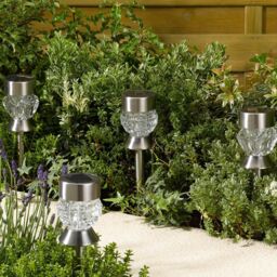 mysmartbuy 4 x Crystal Glass Colour-Changing Solar Powered Garden Stake Lights in Silver - thumbnail 9