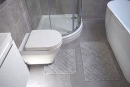 Rapport Home Kyra 2 Piece Bathroom Cotton Mat & Pedestal Set in Silver