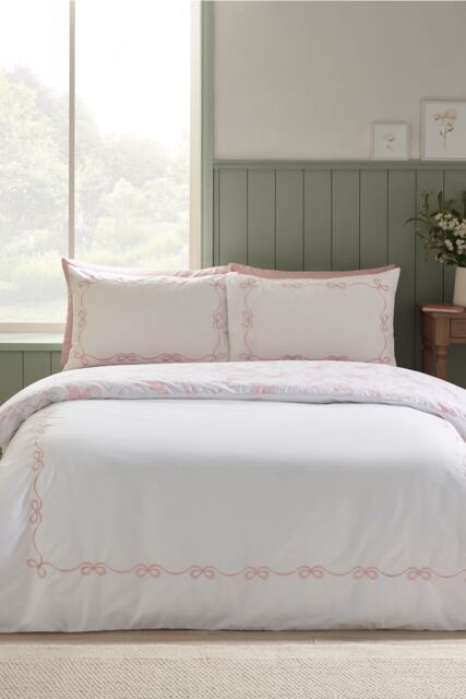 Catherine Lansfield 'Bow Embroidery' Duvet Cover Set in Pink - Size: Single - image 1