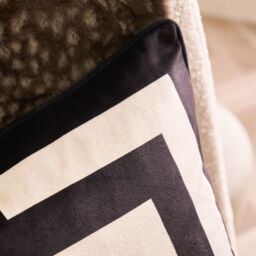 OHS 2 x Square Print Matte Velvet Decorative Cushion Covers in Warm White - Size: 45 cm x 45 cm - thumbnail 2
