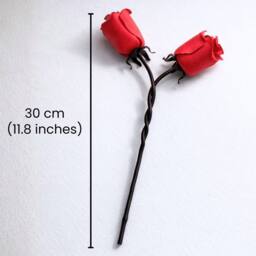 Novecrafto Iron Roses Intertwined Hand-Forged Metal Flower With Twisted Stem Gift in Red - thumbnail 2