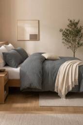 Pamposh Pin Stripes Duvet Cover Sets King Size Reversible Bedding Sets in Charcoal - thumbnail 2
