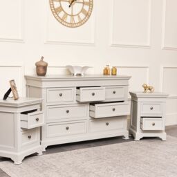 Melody Maison Large Taupe-Grey 7 Drawer Chest Of Drawers & Pair Of Bedside Tables - Daventry Taupe-Grey Range in Taupe - thumbnail 6