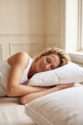 Bedable 100% Down-Feather Pillow in White - Size: King - thumbnail 4