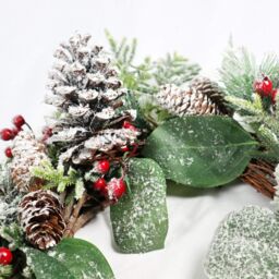 Shatchi 60cm Frosty Green Christmas Wreath - thumbnail 5