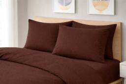 Homes-Linen Plain Dyed Polycotton Duvet Cover Set with Pillowcases in Chocolate - Size: Single - thumbnail 2