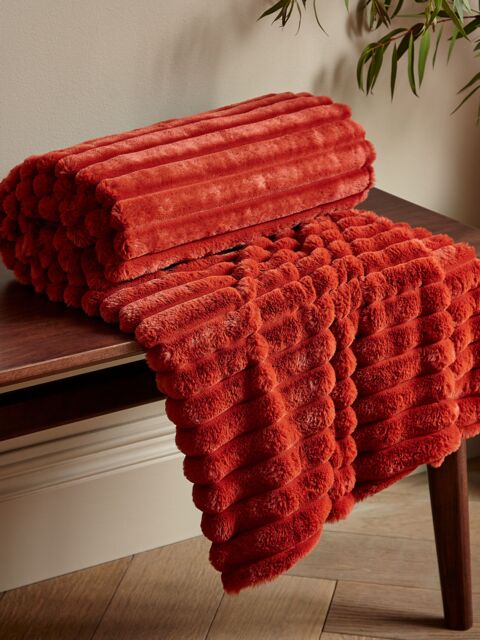 Catherine Lansfield 'Cosy Ribbed' Blanket Throw in Burnt Orange - Size: 130 cm x 170 cm - image 1