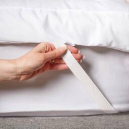 OHS Ultra Deep Sleep 10cm Mattress Topper Orthopaedic Quilted Heavy Fill in White - Size: Super King - thumbnail 3